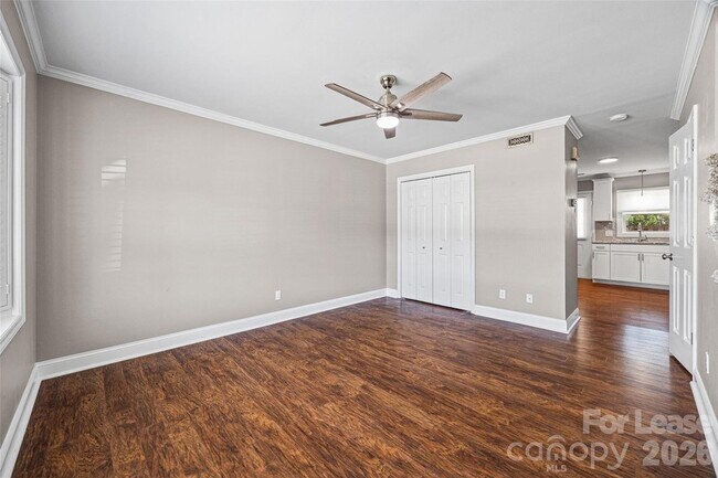 Foto del edificio - 1933 Ebenezer Rd