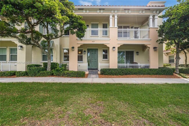Foto del edificio - 4025 Cascada Cir