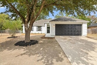 Building Photo - 1006 Cottonbowl Dr