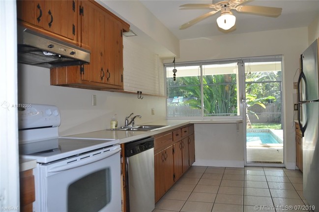Building Photo - 3 br, 2 bath House - 7790A SW 132nd St