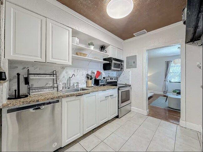 Foto del edificio - 1416 NW 6th Ave