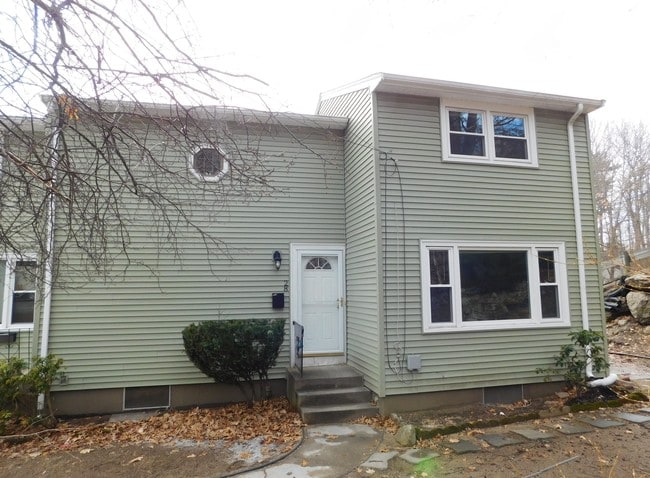 Building Photo - 26-28 Kiernan Rd