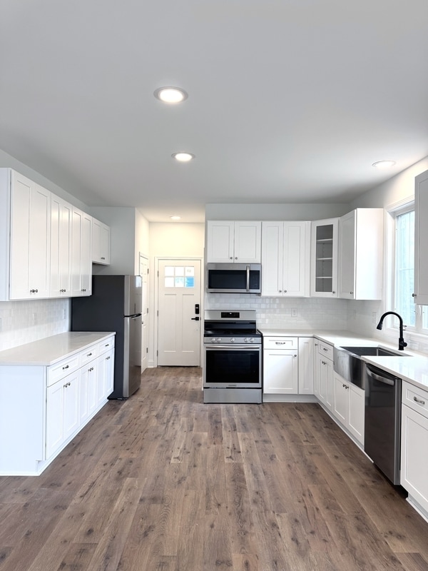 Foto del edificio - 427 Lakeland St