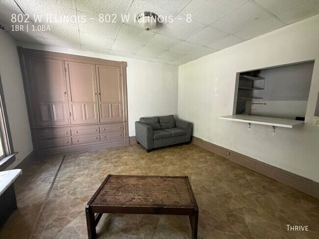 Foto del edificio - 802 W Illinois St