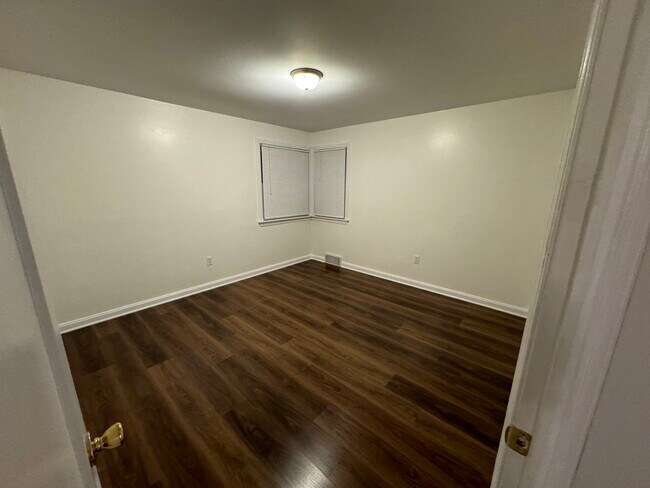 Foto del edificio - 1070 Highland Ave