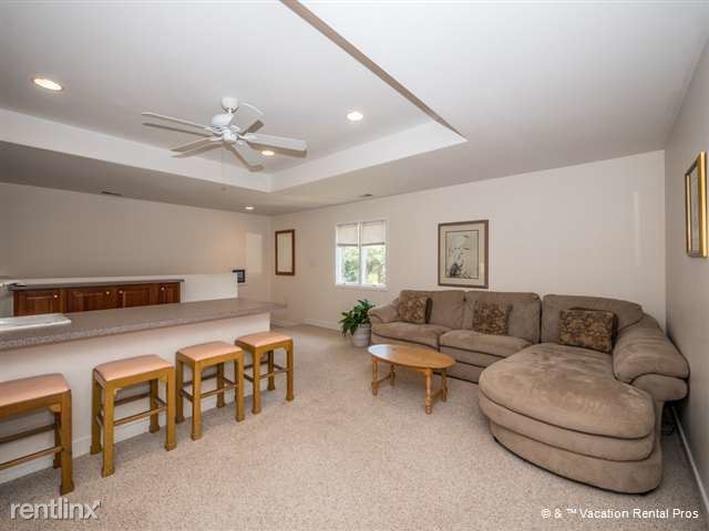Primary Photo - 1 Myrtle Ln