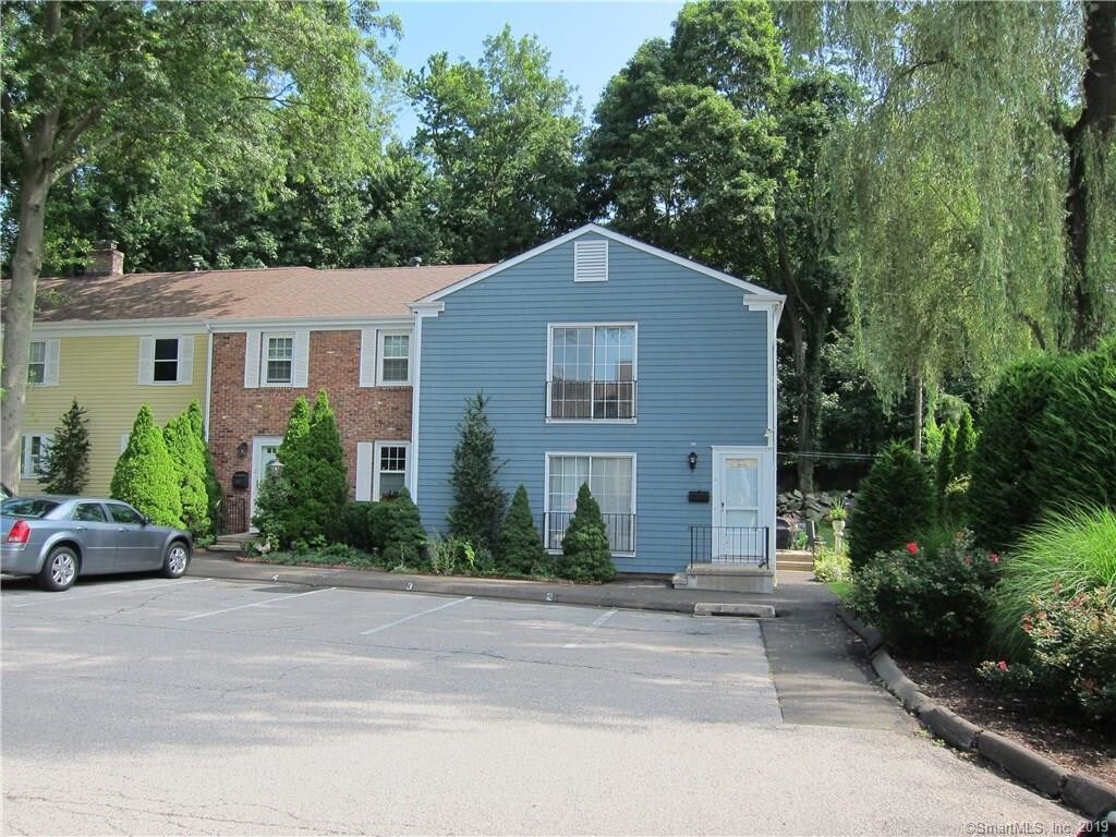 98 Valley Rd Unit 14, Greenwich, CT 06807 Condo for Rent in Greenwich