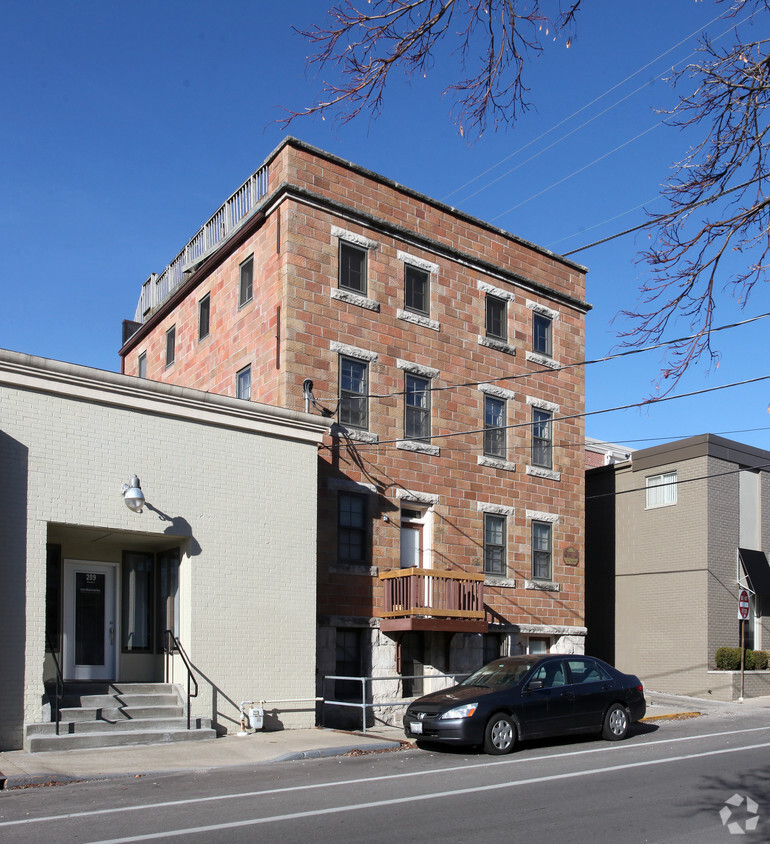 Foto del edificio - Cantol Wax Building