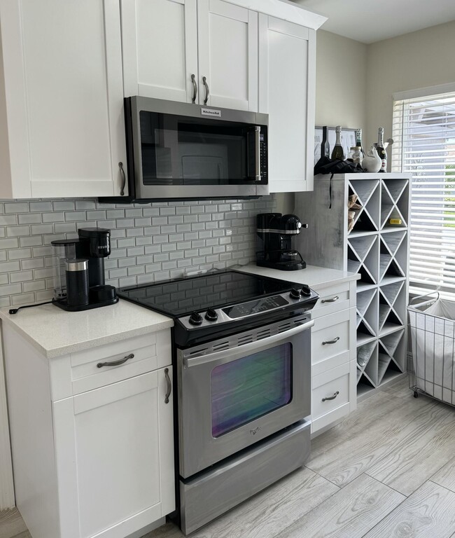 Building Photo - 14830 Wildflower Ln