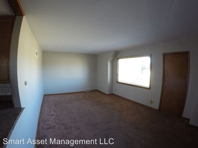 Building Photo - 3211 South 13th Street