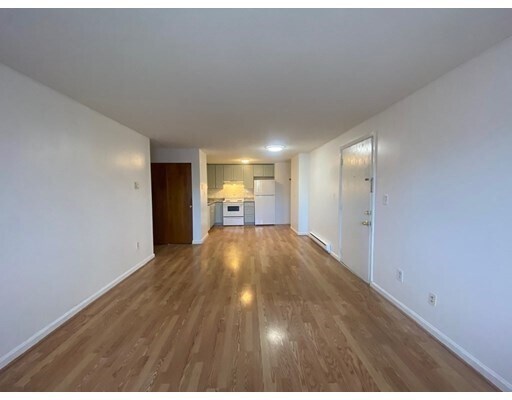 Foto del edificio - 14b Mayberry Dr