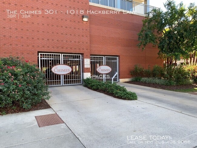 Building Photo - 1012 Hackberry Ln