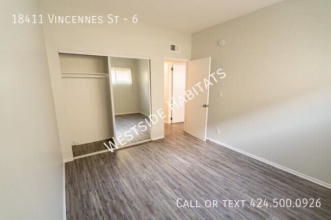 Foto del edificio - 18411 Vincennes - Gorgeous, fully renovate...