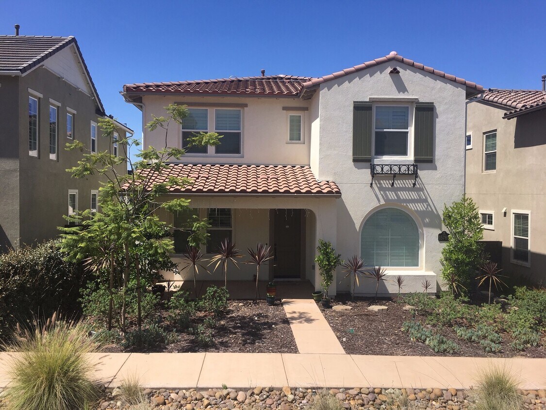 Primary Photo - Move in Ready Home in the Beautiful Del Su...