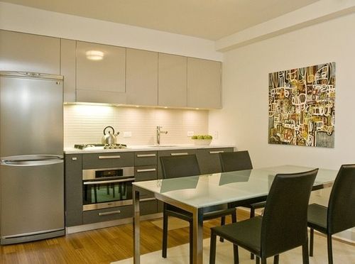 Building Photo - 500 W 47th St