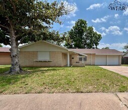 Building Photo - 4659 El Capitan Dr