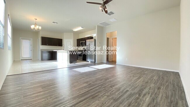 Building Photo - 29259 W Clarendon Ave