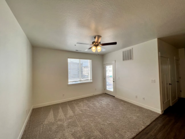 Building Photo - 3364 Hardman Way
