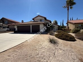 Building Photo - 40055 Castana Ln