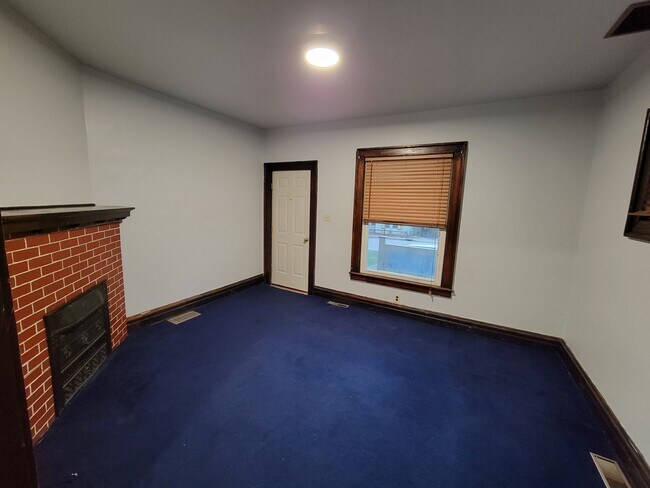 Living Room - 452 Colbert Ave
