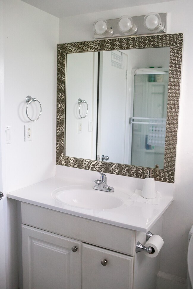 Photo du bâtiment - 33188 Brundige Ave