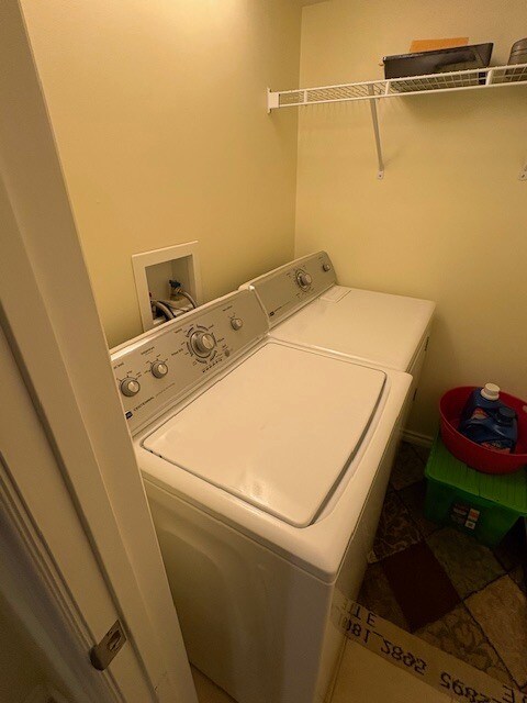 Photo du bâtiment - 121 Juniper St