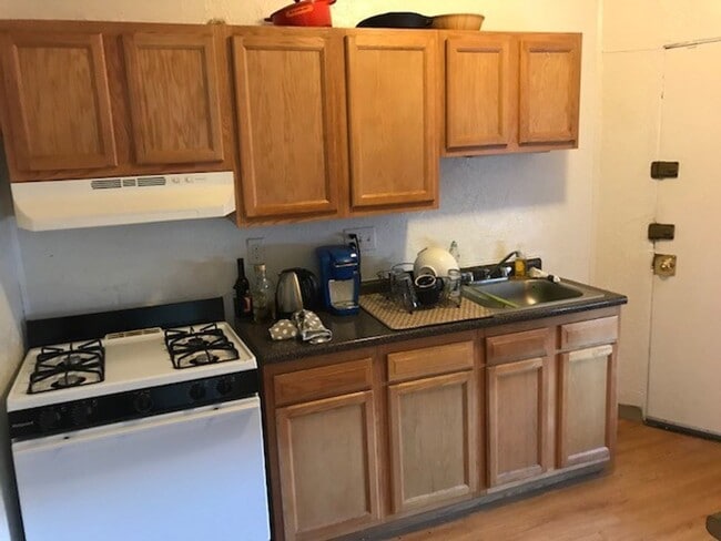 Building Photo - No Brokers Fee, No Security Deposit, heat, Hot Water Included, Porch, Laundry, Parking for Rent