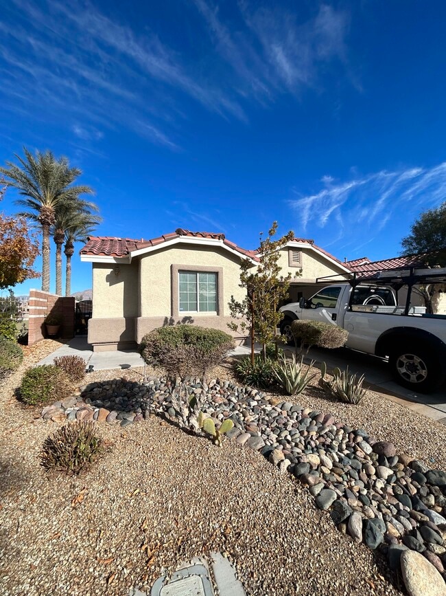 Building Photo - 4420 Meadowlark Wing Way