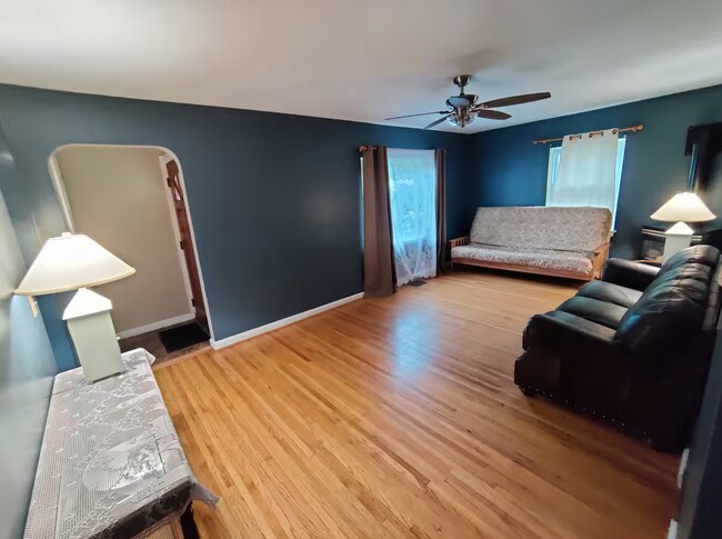 Foto del edificio - 160 Azalea Rd