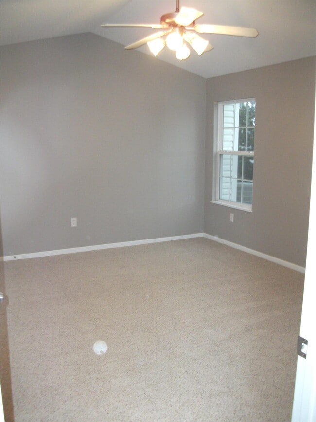 Building Photo - 2400 Walden Ln