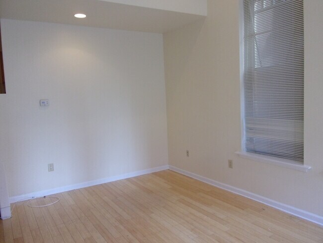 Photo - 1521 N 17th St Apartment