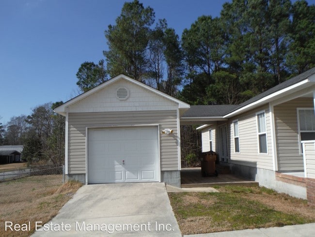 Building Photo - 310 Beverly Dr
