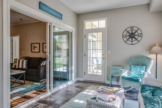 Building Photo - 34341 Summerlyn Dr