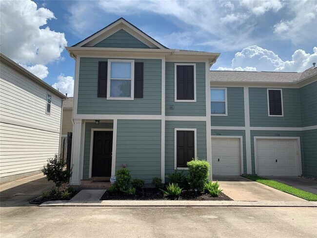 Building Photo - 1706 Redwing Haven Dr