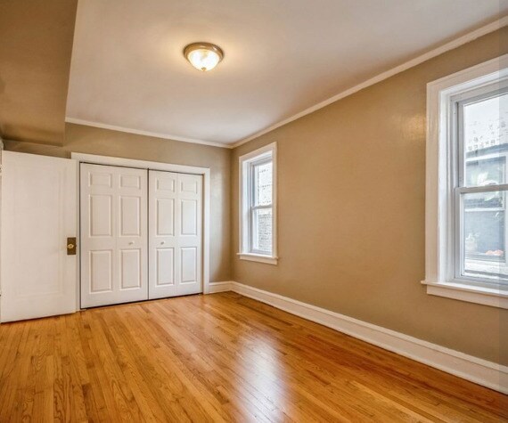 Foto del edificio - 6125 N Washtenaw Ave