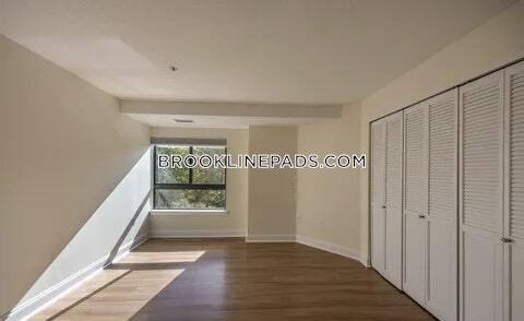 Building Photo - 1111 Beacon St