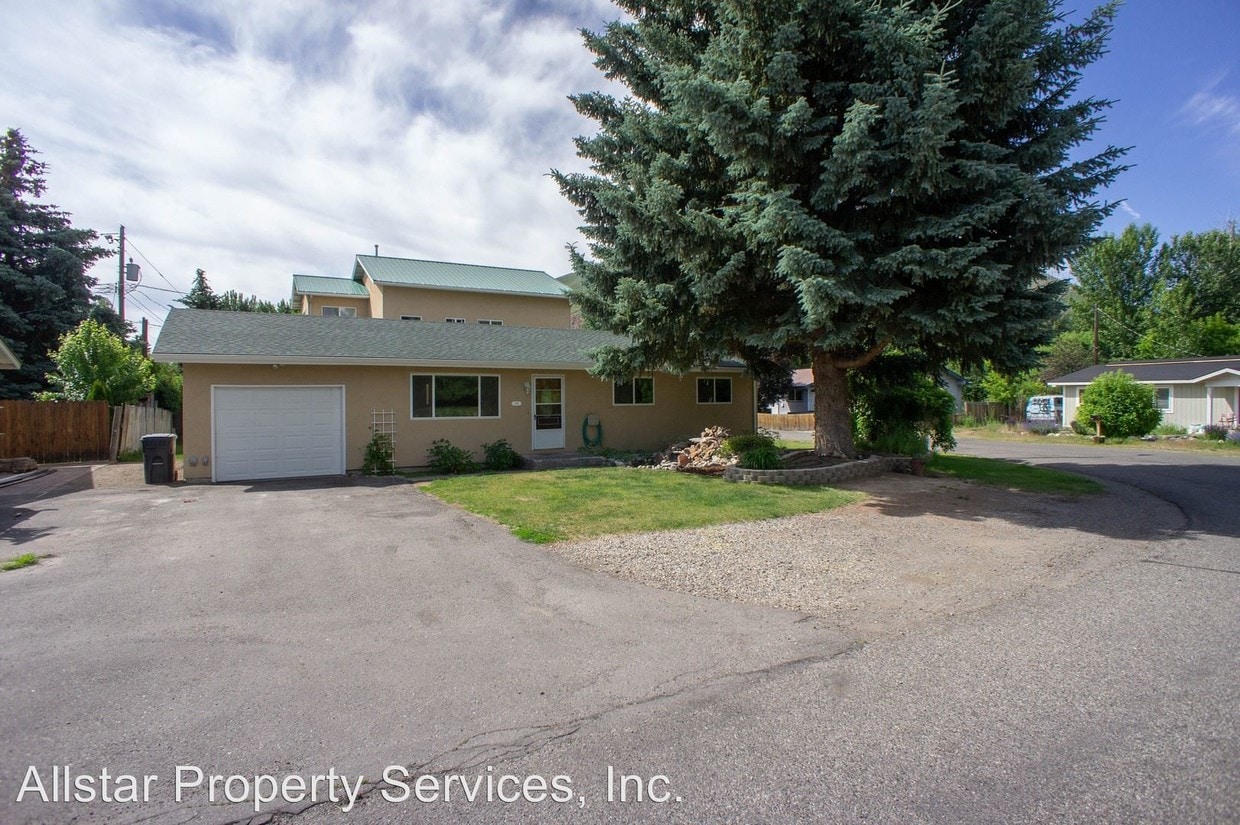 330 W Walnut St, Hailey, ID 83333 Apartment for Rent in Hailey, ID