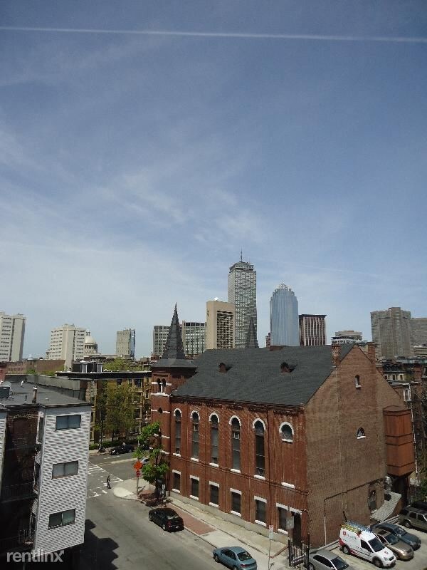 Building Photo - 1 br, 1 bath  - 789 Tremont St #2E