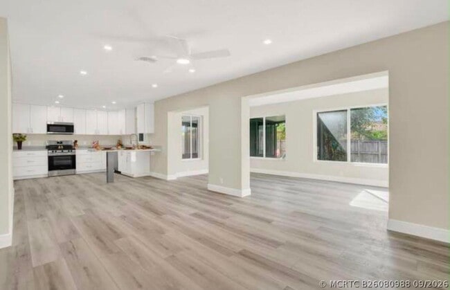 Building Photo - 6524 Sleepy Willow Way
