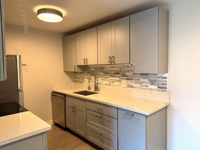 Foto del edificio - 3250 O'Neal Cir