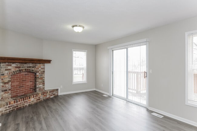 Building Photo - 4721 138th Terrace