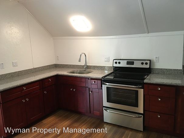 Building Photo - 1404 3rd St
