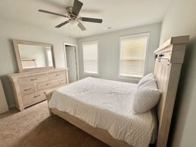 Building Photo - 156 Buckhorn Ave