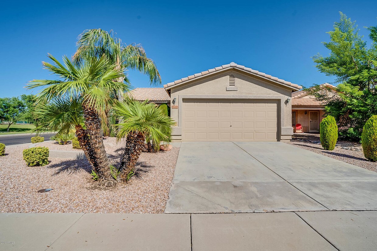 Primary Photo - 15044 W Jackpot Way