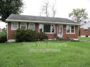 Building Photo - 90 W St Anthony Ln