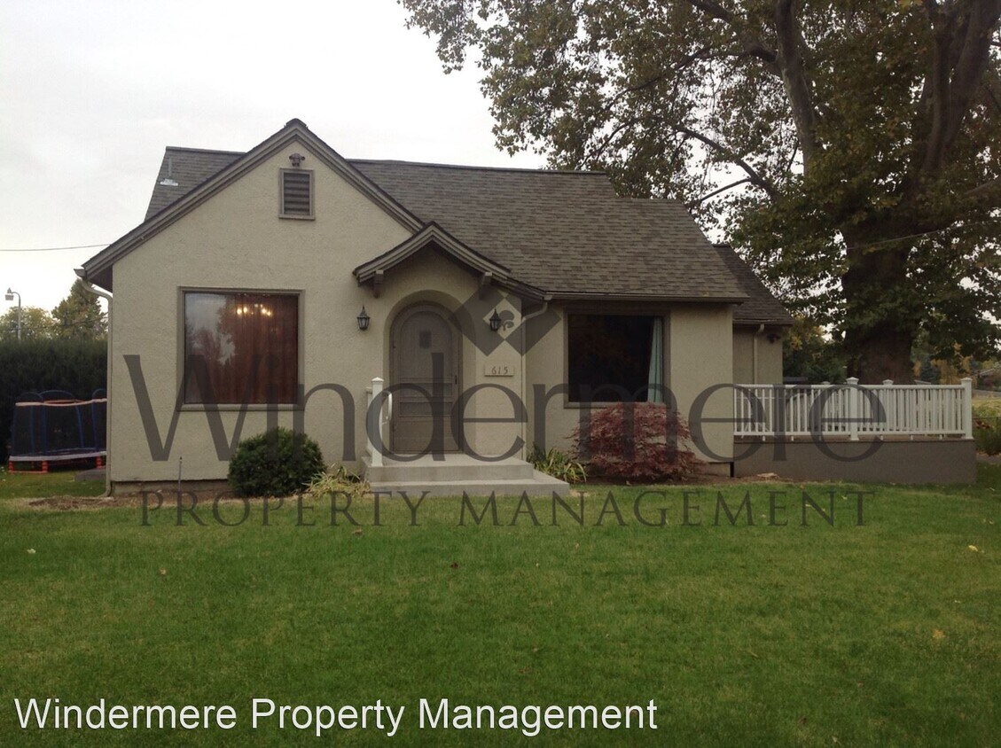 Primary Photo - 2 br, 3 bath House - 615 SE 8th