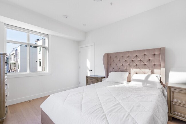 Photo du bâtiment - 6983 204 Street-SI ID1438324P