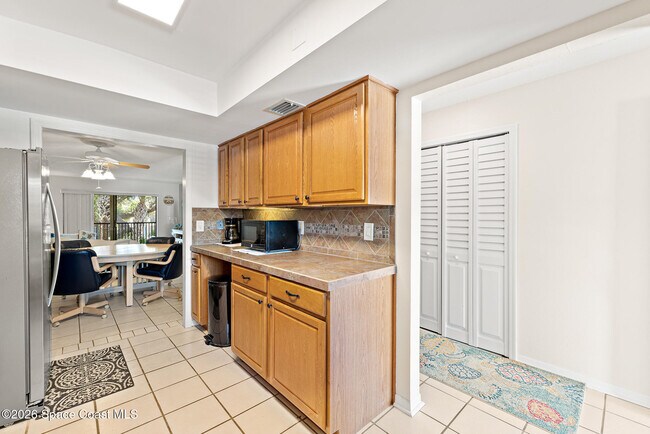 Foto del edificio - 5807 N Atlantic Ave