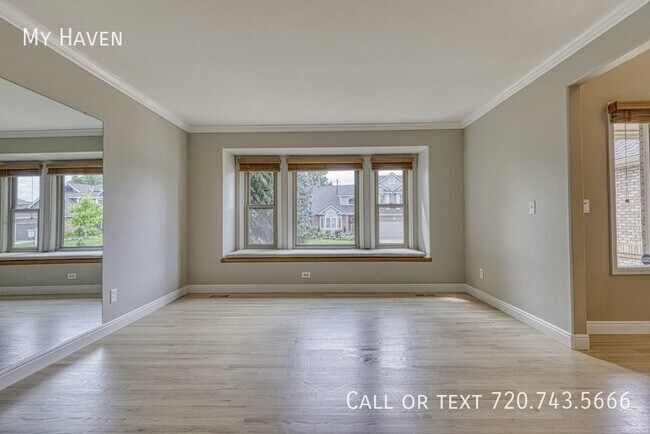 Building Photo - Spacious Home In Coveted Piney Creek Neigh...