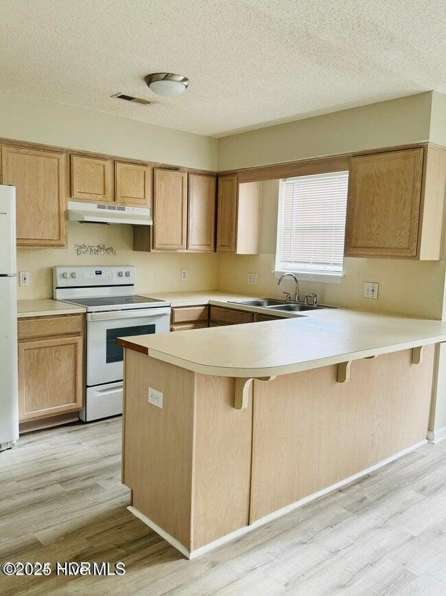 Building Photo - 2932 Mulberry Ln